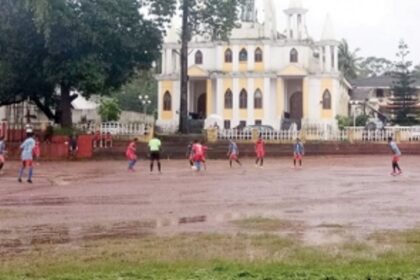 Ferrari Boys race past Beach Boys