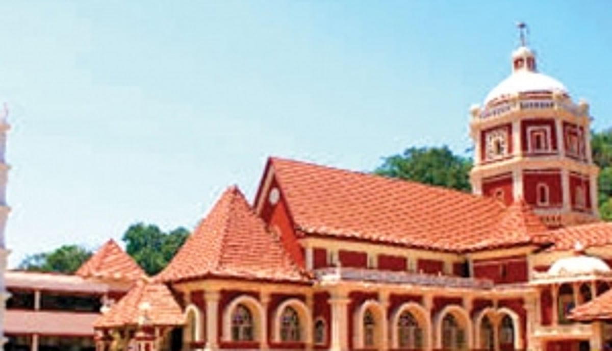 Few visitors to reopened temples