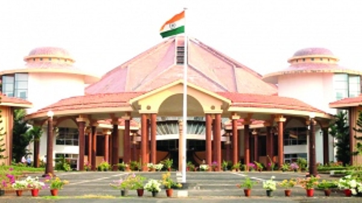 Final answer: Ladies only