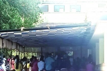 Finally, a pandal  at Borimol PHC