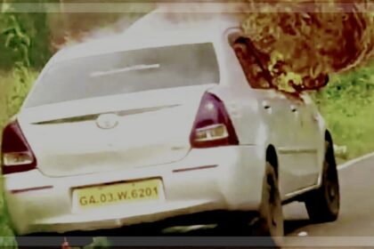 Fire Destroys Tourist Taxi on Candolim-Nerul Road; Firefighter's Phone Stolen