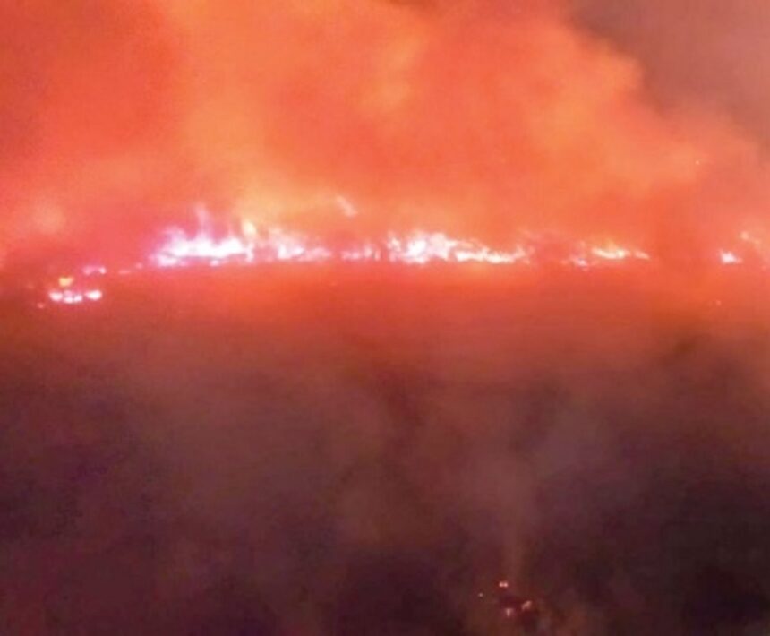 Fire breaks out at Camrabhat fields, narrow road hampers op