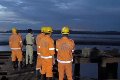 Fire service take three hours to retrieve body due to lack of boats
