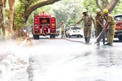 First showers effect! Motorists skid off the road