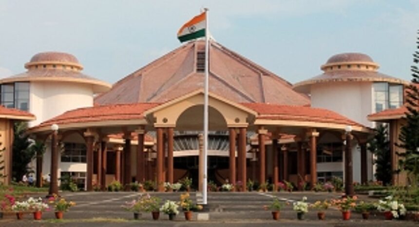 First train MLAs and ministers, then us, say Salcete panchayats