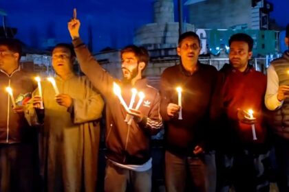 "First, we are Indians..." Kashmiris in grief, announcements from mosques, people take to the streets after Pahalgam attack