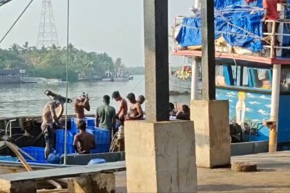 Fishing Labourers Bathe on Trawler, Risk Polluting Sal River at Cholera-Hit Cutbona Jetty