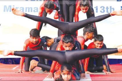Fit India Yoga Event on Miramar Beach Unites 400 Enthusiastic Kids