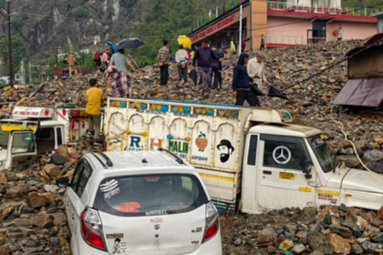 Five Dead as Torrential Rains Trigger Landslides and Flash Floods in Jammu & Kashmir; schools shut today