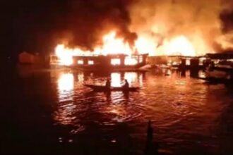 Five Houseboats Reduced to Ashes in Devastating Early Morning Fire at Srinagar's Dal Lake