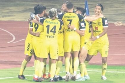 Five-star Hyderabad humbles NorthEast Utd