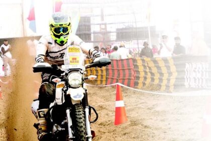 Flying high: Bikers set fire
to Goan turf