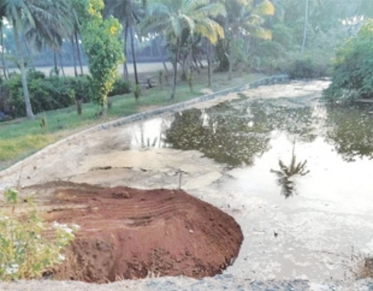 Following complaints of landfilling, coastal zone watchdog to inspect Railways’ construction works at Velsao today