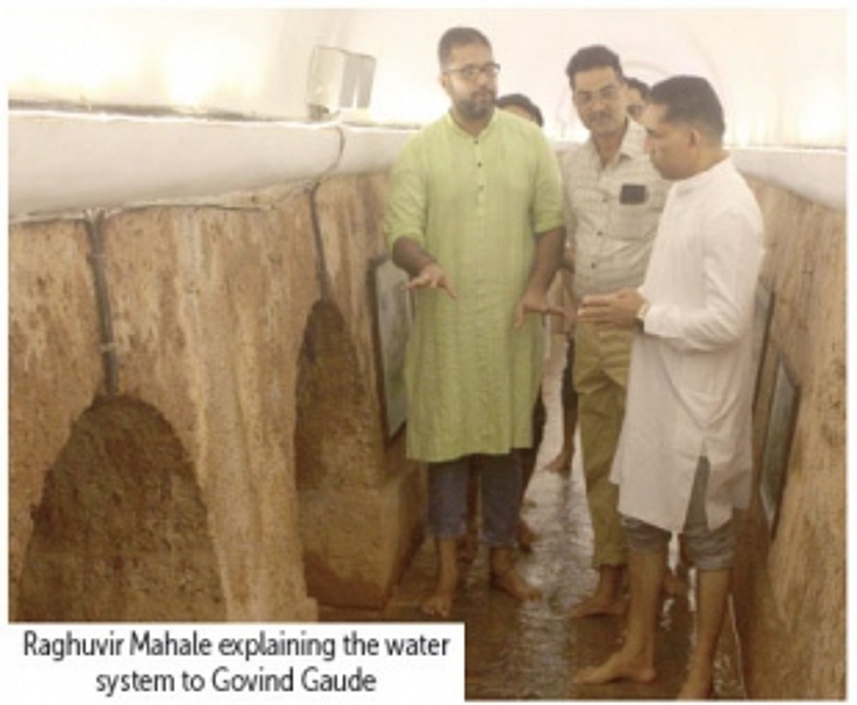 Fonte Phoenix turns art gallery this Chaturthi