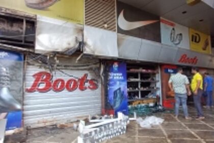 Footwear showroom in Margao catches fire