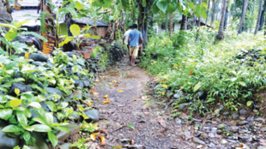 For 16 yrs Ghoteli locals are fighting for a 600-mt road...