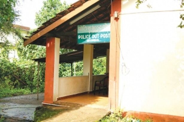 For 20 years, no one reaches this  way-‘out’ outpost at Arambol
