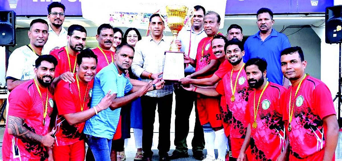 For football to thrive in State, there must be cohesion among
all stakeholders and a well-defined roadmap: Sports Minister