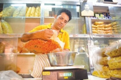 For the Finest Farsan in town