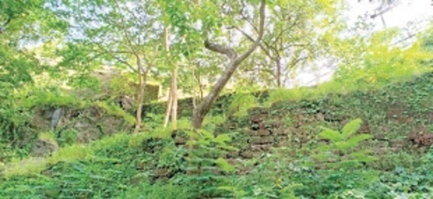 Forgotten and in dire need of attention – Mormugao fort 1 Forgotten and in dire need of attention – Mormugao fort