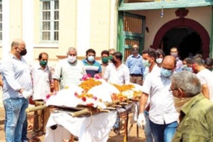 Former MLA Jitendra Deshprabhu laid to rest