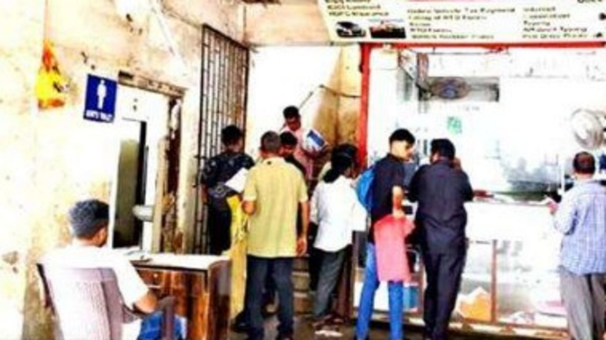 Foul Stench from Dirty Toilet at Mapusa RTO Entrance Sparks Public Outrage 1 Foul Stench from Dirty Toilet at Mapusa RTO Entrance Sparks Public Outrage