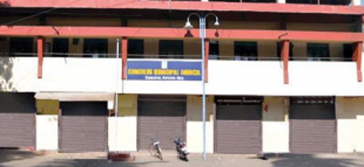 Four CMC  workers, MTS staffer test positive