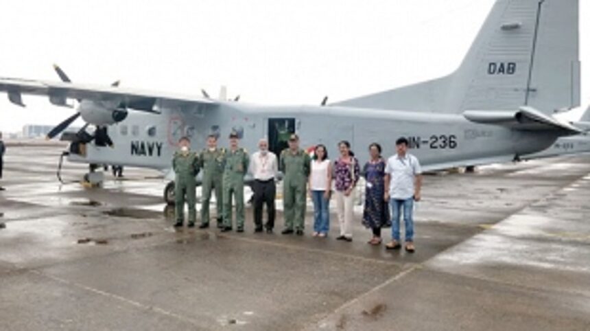 Four State doctors leave  for Pune in naval aircraft
