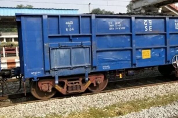 Four coal-laden wagons of goods train derail at Kulem
