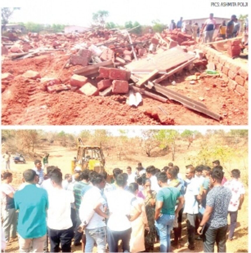 Four illegal structures on Comunidade land demolished at Cunchelim