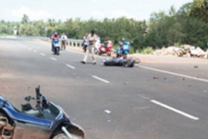 Four sustain injuries in Karaswada accident