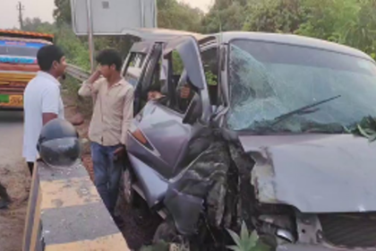Four-wheeler veers off at Tari Bridge in Mapusa; emergency services fail to respond