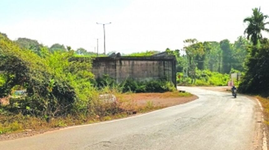Four years on, approach road to Khandepar Bridge still unfinished, complain Ponda locals