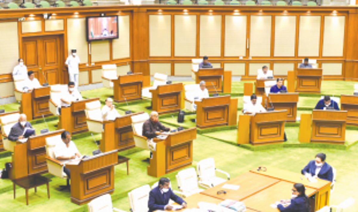 Fractured Goan politics, Phir Wahi Raat of betrayals for 2022