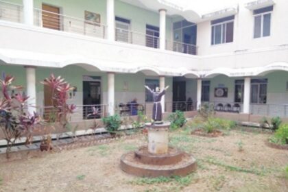 Franciscan Sisters provide the healing touch in Benaulim