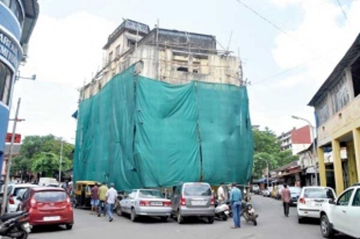 Free falling buildings, locked files and  closed minds