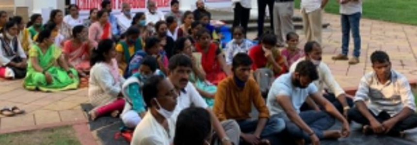 Freedom fighters begin fast unto death, demand govt jobs for children 1 Freedom fighters begin fast unto death, demand govt jobs for children