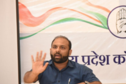 Freeze symbols of political parties promising freebies: Congress