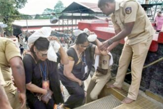 Frenzied protesters try to block woman from entering Sabarimala