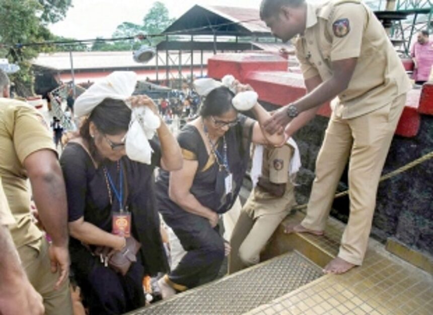 Frenzied protesters try to block woman from entering Sabarimala