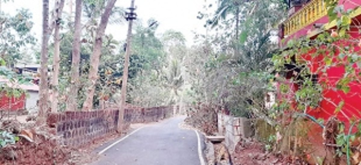 Frequent power fluctuations during peak of summer  season makes life difficult for Avadem residents