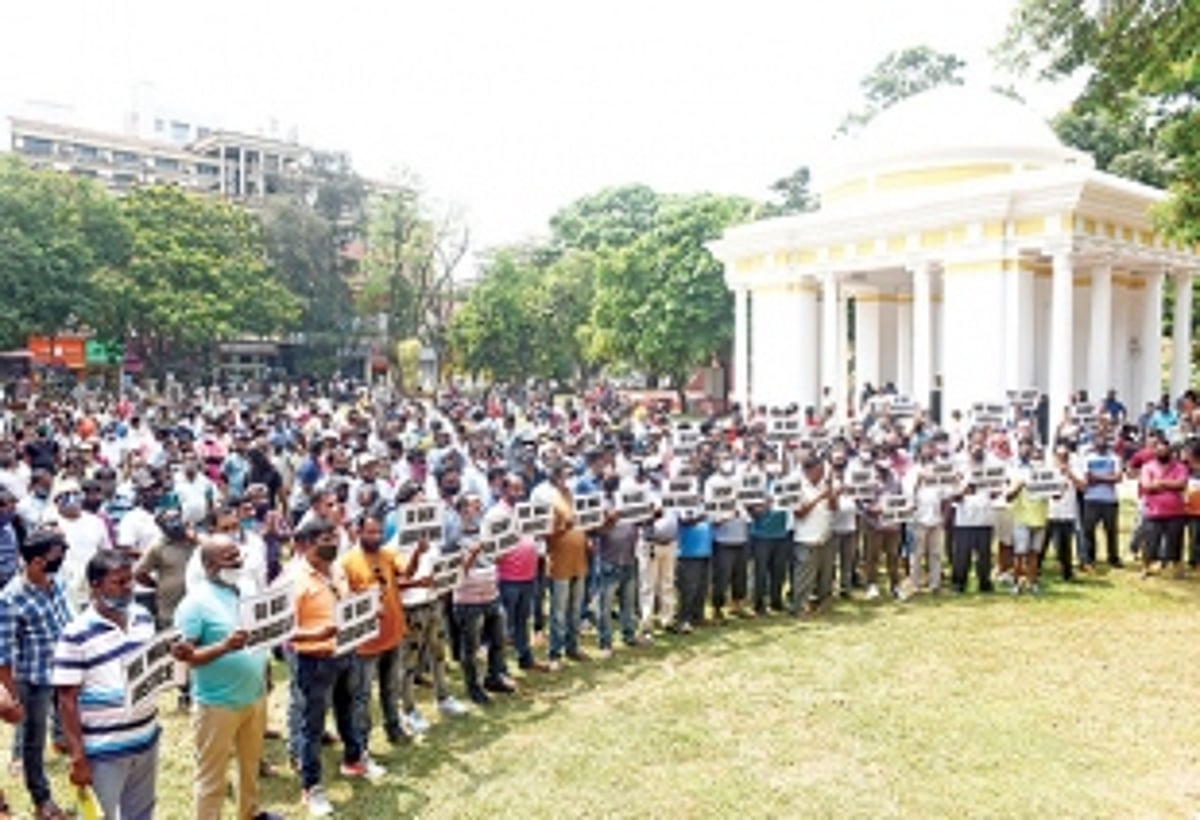 Frequent tourist taxi protests ruining trade