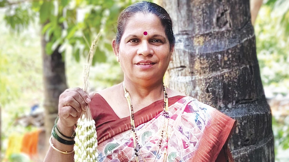 From Barren Land to Blooming Mogra: Sarita’s Inspiring Farming Journey