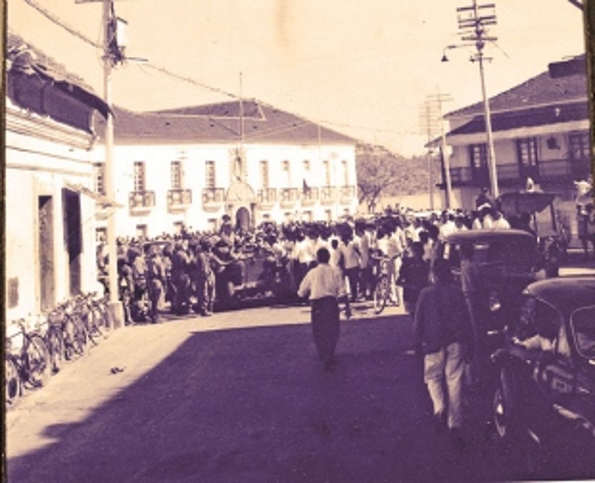 From Independence to Liberation:   A historical narrative