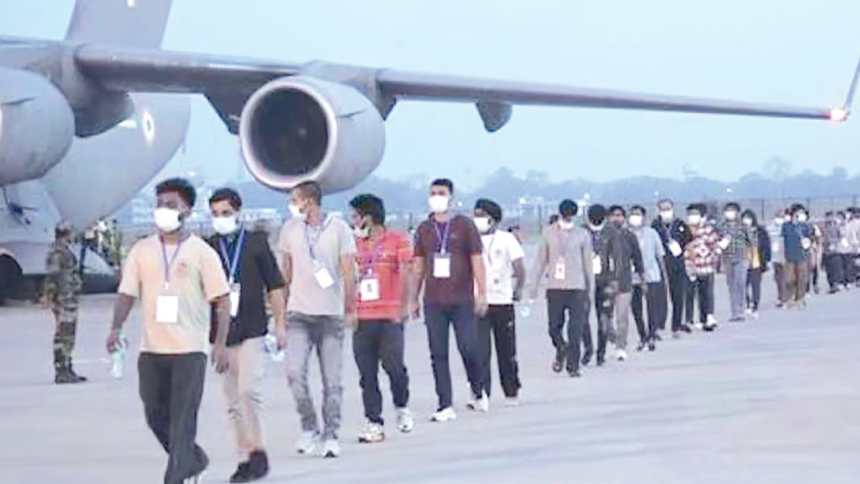 From a Call Centre Job Offer in Thailand to Being Trapped in Myanmar's International Scamming Racket 1 From a Call Centre Job Offer in Thailand to Being Trapped in Myanmar's International Scamming Racket