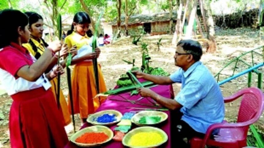From nature, with love: Valpoi’s Suryakant Gaonkar is on a mission to revive natural Holi colours