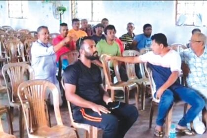 Frustrated with indifferent P’yat, Areal locals  to escalate village woes to higher authorities