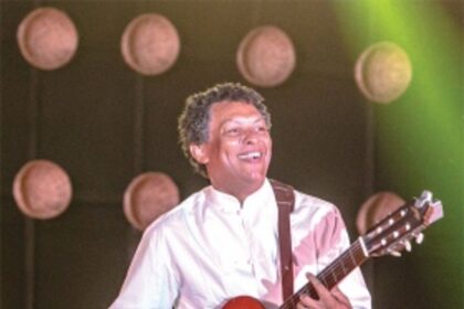 Funaná on the beach, with poetry and music of Cape Verde’s guru