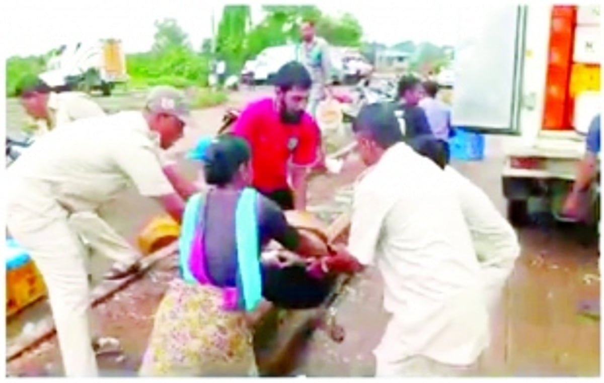Furore at Margao’s wholesale fish market as civic authorities clamp down on retail sale