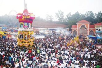 GATHERING OF FAITHFUL: Thousands thronged the Shree Shantadurga Kunkallikarin Temple at Fatorpa on the last day of the annual Zatra festival.